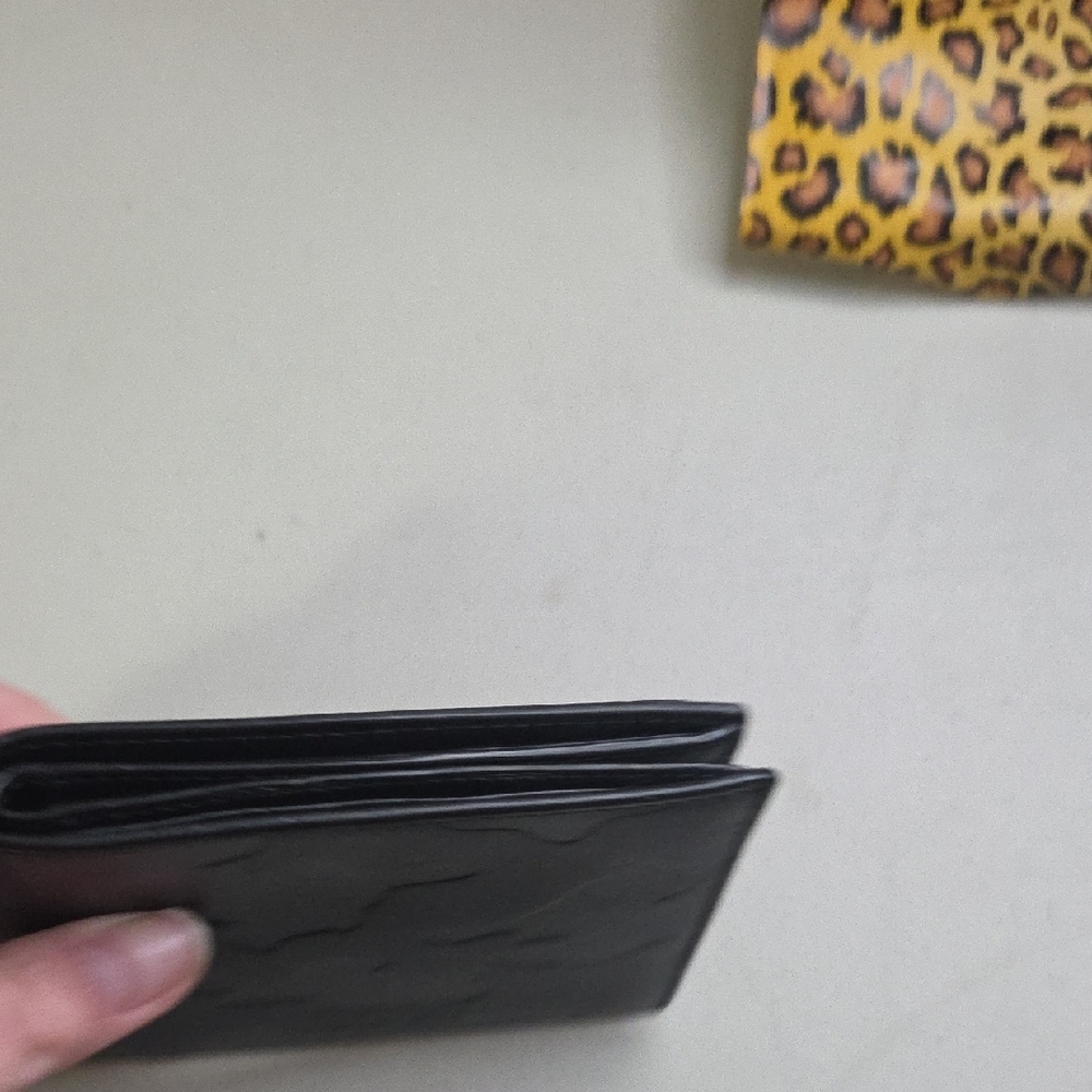 Michael Kors Camouflage Black Leather Wallet - Picture 5 of 5